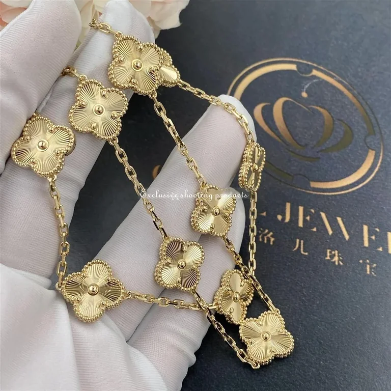 Van Cleef & Arpels VCARP3JJ00 Vintage Alhambra Necklace 10 Motifs Yellow Gold Necklace 4