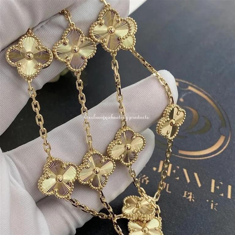 Van Cleef & Arpels VCARP3JJ00 Vintage Alhambra Necklace 10 Motifs Yellow Gold Necklace 2