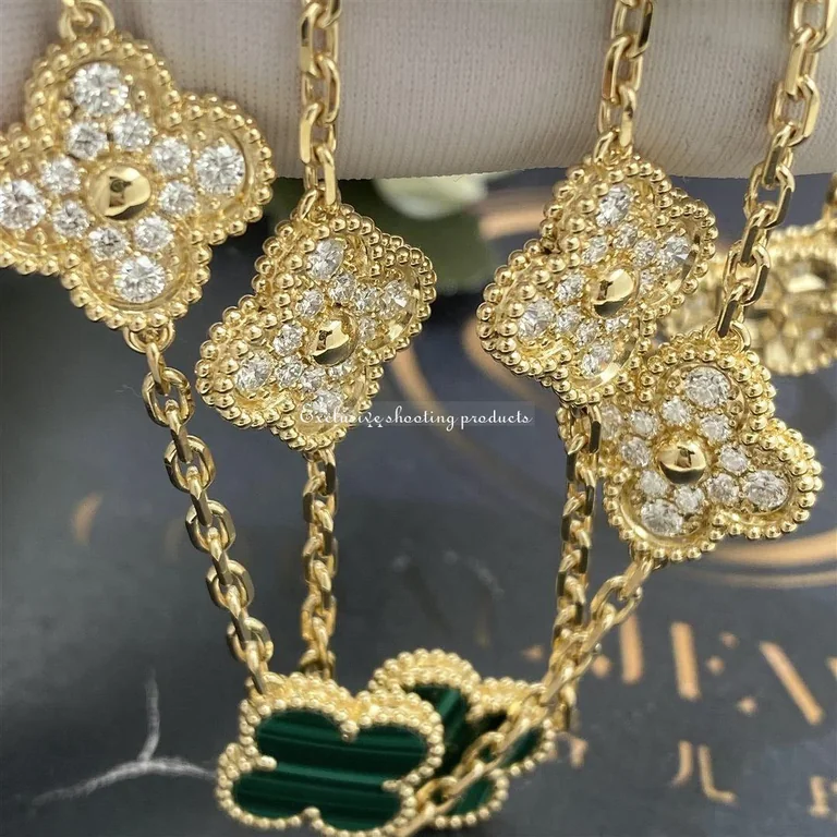 Van Cleef & Arpels VCARO9J400 Vintage Alhambra Necklace 10 Motifs Yellow Gold Diamond Malachite Necklace 7