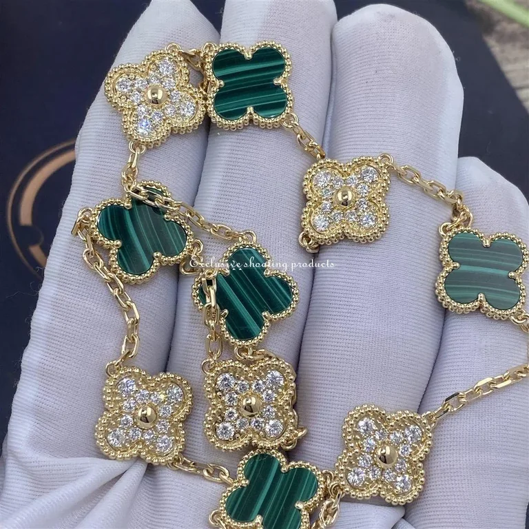Van Cleef & Arpels VCARO9J400 Vintage Alhambra Necklace 10 Motifs Yellow Gold Diamond Malachite Necklace 4