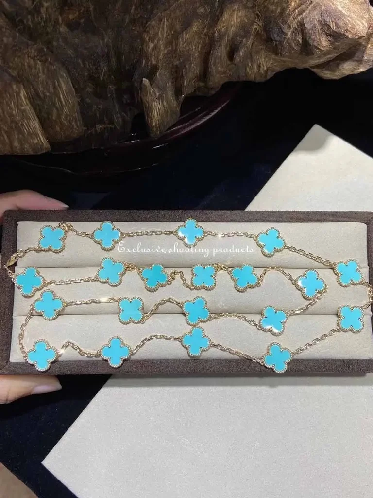 Van Cleef & Arpels necklace Vintage Alhambra long 20 motifs Yellow gold Turquoise necklace 8