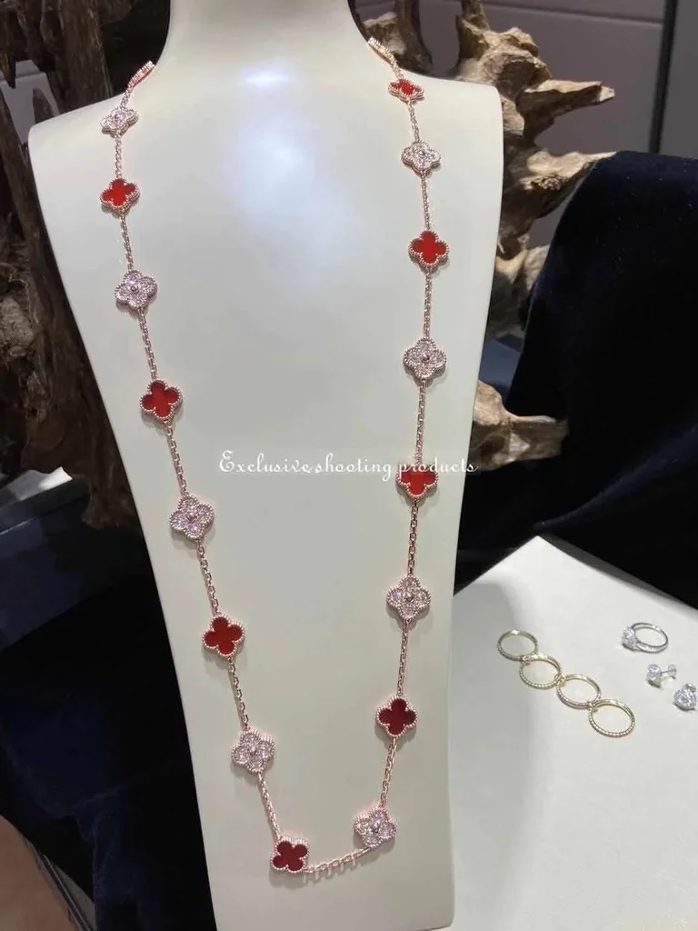 Van Cleef & Arpels necklace Vintage Alhambra long necklace 20 motifs yellow gold Carnelian necklace 9