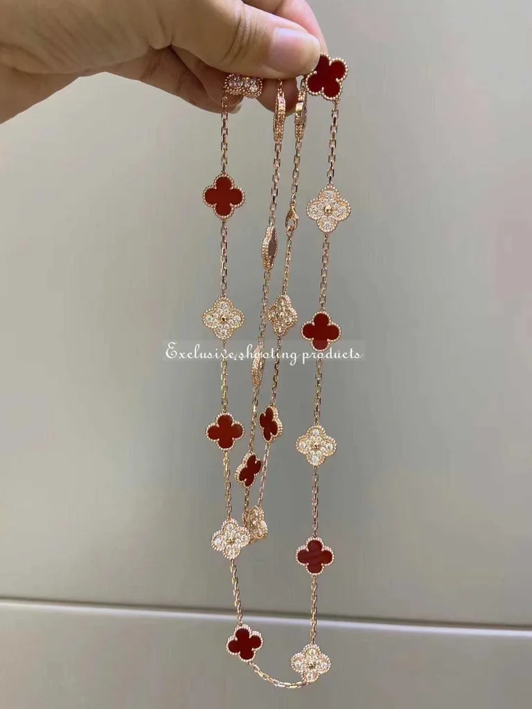 Van Cleef & Arpels necklace Vintage Alhambra long necklace 20 motifs yellow gold Carnelian necklace 4