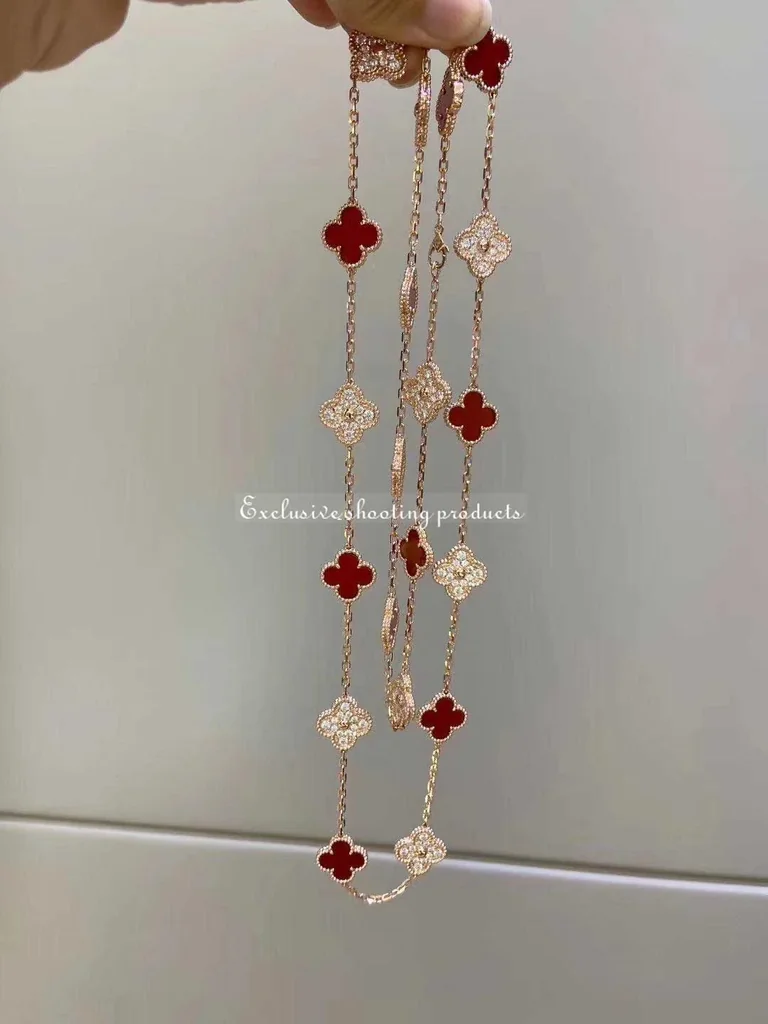 Van Cleef & Arpels necklace Vintage Alhambra long necklace 20 motifs yellow gold Carnelian necklace 3