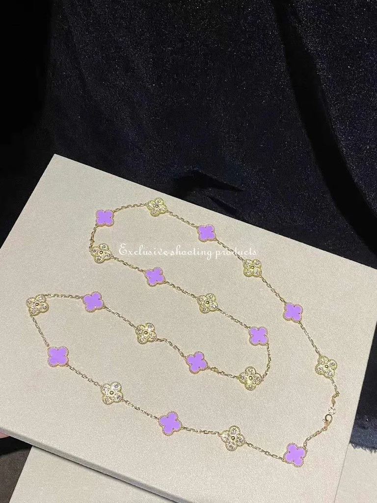 Van Cleef & Arpels VCARP0Y600 Vintage Alhambra long necklace 20 motifs Dubaï Mall Edition necklace 10