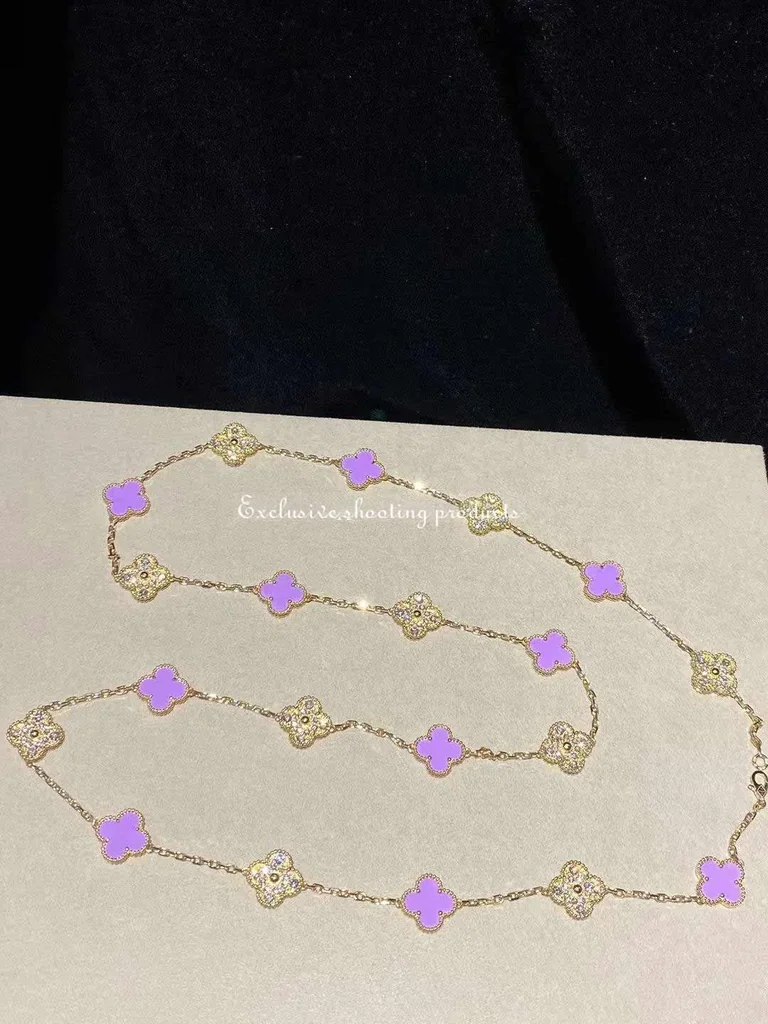 Van Cleef & Arpels VCARP0Y600 Vintage Alhambra long necklace 20 motifs Dubaï Mall Edition necklace 9