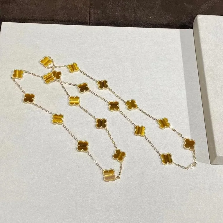 Van Cleef & Arpels VCARD39900 necklace Vintage Alhambra long 20 motifs Yellow gold Tiger Eye necklace 2