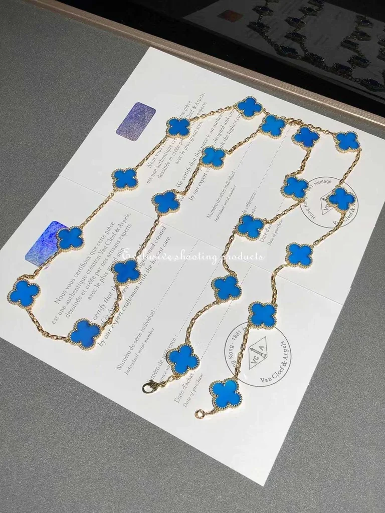 Van Cleef & Arpels VCARP7RN00 Vintage Alhambra necklace long 20 motifs Yellow gold Agate necklace 4