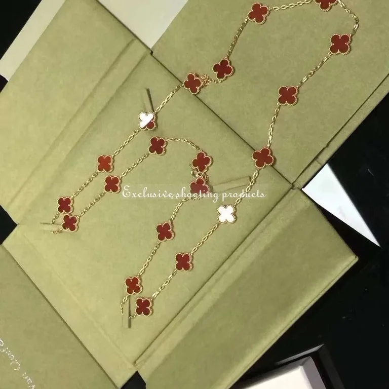 Van Cleef & Arpels VCARD39800 Vintage Alhambra long necklace 20 motifs Yellow gold Carnelian necklace 6