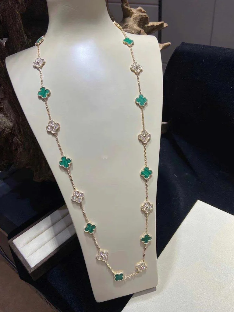 Van Cleef & Arpels VCARO7GP00 Vintage Alhambra long necklace 20 motifs Yellow gold Diamond Malachite necklace 8