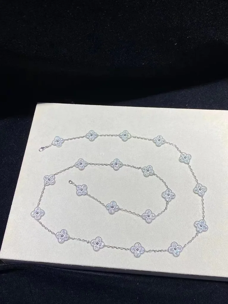 Van Cleef & Arpels VCARA43300 Vintage Alhambra long necklace 20 motifs White gold Diamond necklace 7
