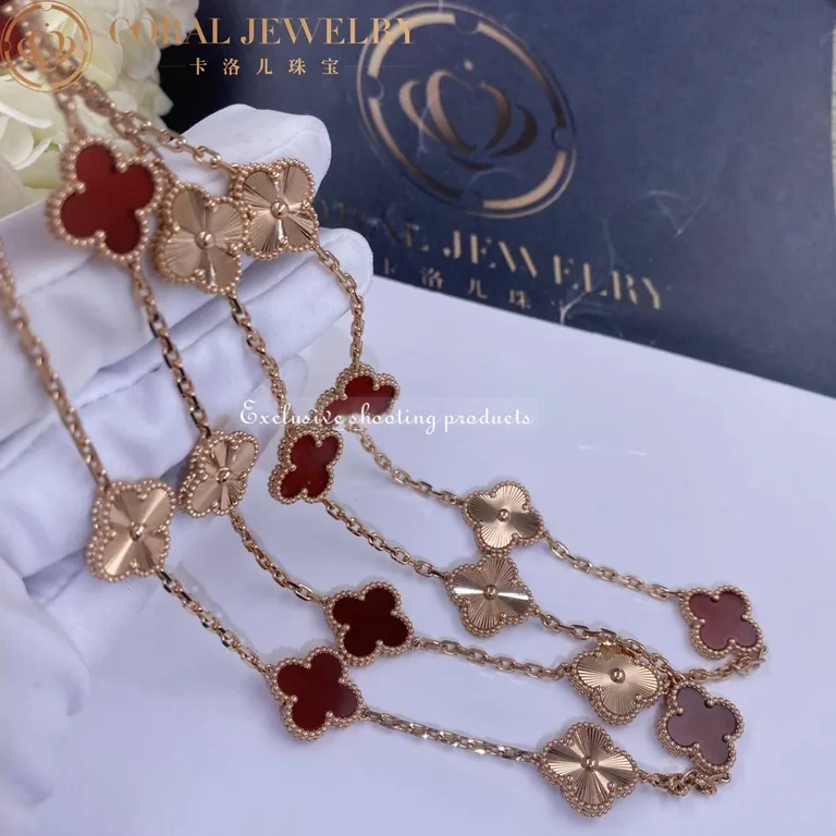 Van Cleef & Arpels VCARP7RO00 Vintage Alhambra long necklace 20 motifs Rose gold Carnelian 7