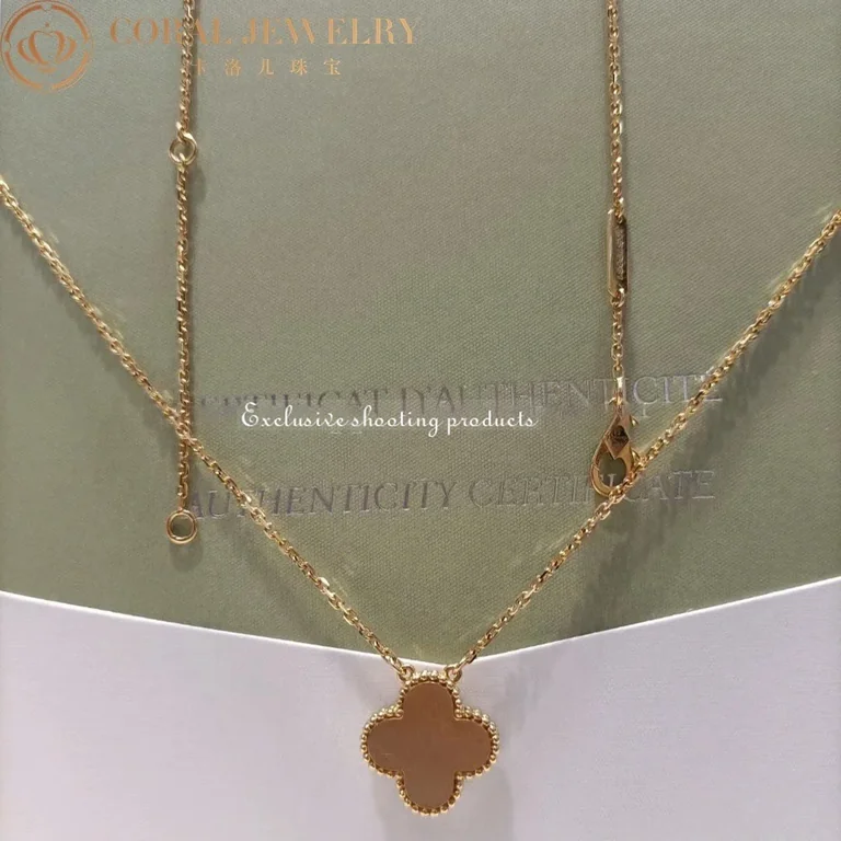 Van Cleef & Arpels Necklace Vintage Alhambra 2019 Holiday Necklace Yellow Gold Blue Agate 6