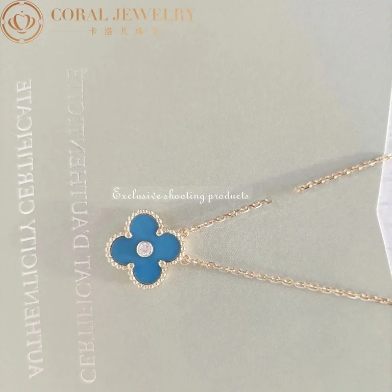 Van Cleef & Arpels Necklace Vintage Alhambra 2019 Holiday Necklace Yellow Gold Blue Agate 3