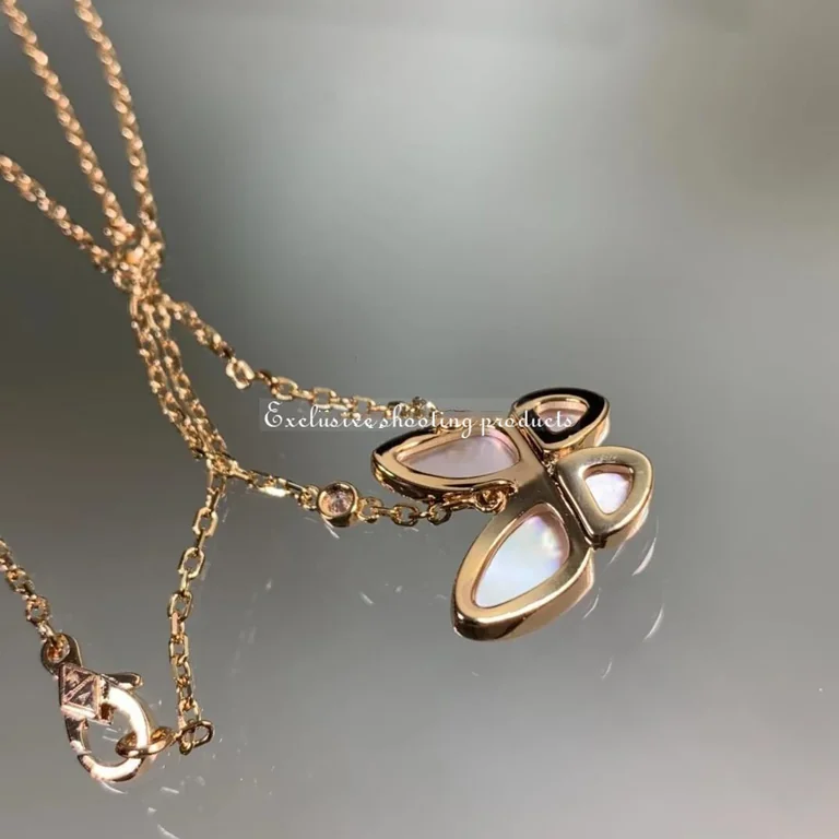 Van Cleef & Arpels VCARO8FO00 Two Butterfly pendant Rose gold Diamond Mother-of-pearl Necklaces 2