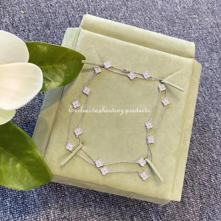 Van Cleef & Arpels VCARO85A00 Sweet Alhambra long necklace 16 motifs White gold Diamond necklace 18