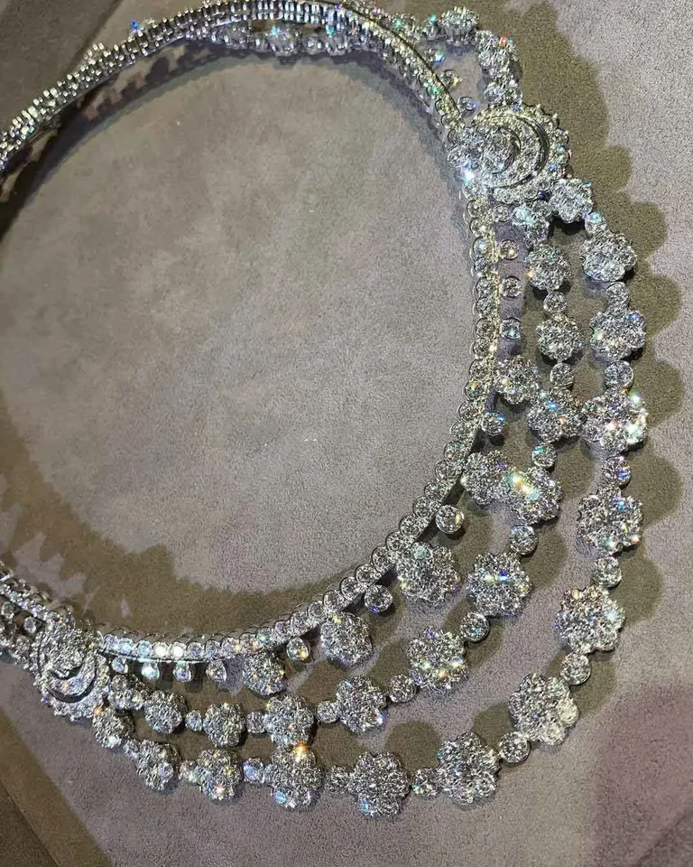 Van Cleef & Arpels VCARP39500 Snowflake transformable necklace Platinum Diamond 2