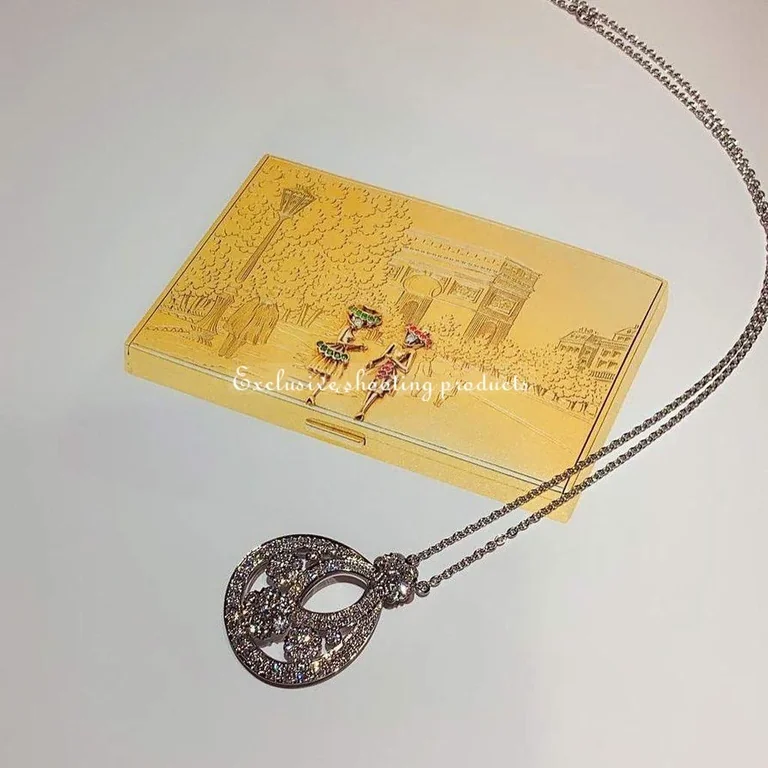Van Cleef & Arpels VCARO3RN00 Snowflake pendant small model Platinum Diamond Necklace 3