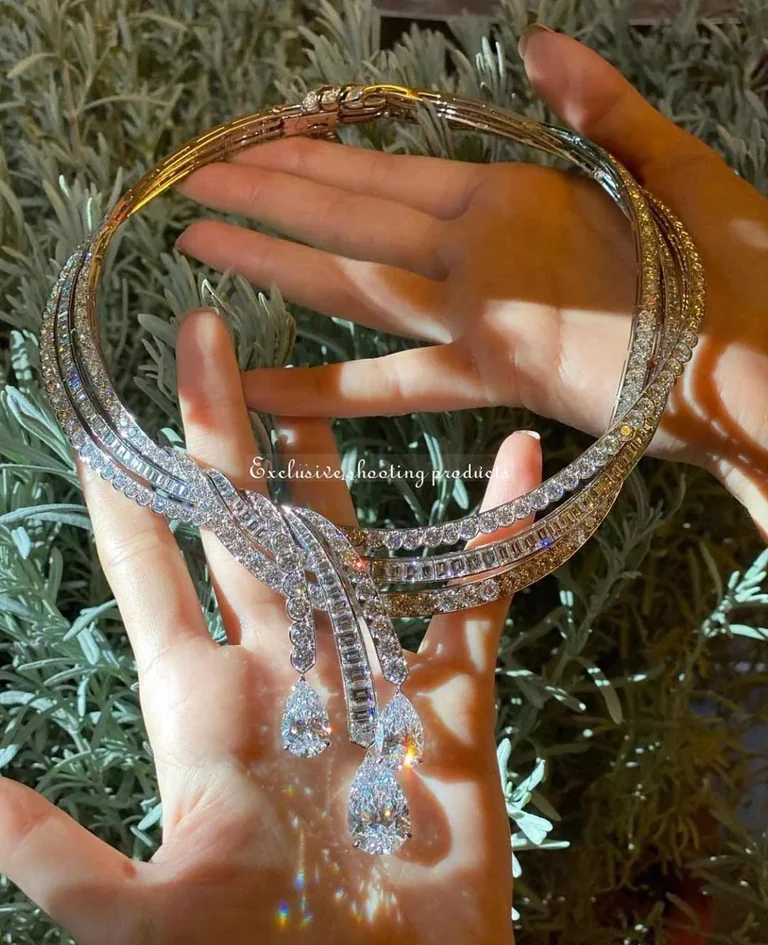 Van Cleef & Arpels Necklace Quatre Contes De Grimm Rubans De Princesse Necklace 3