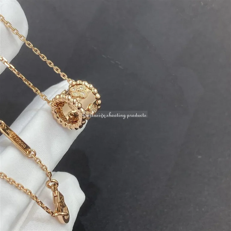 Van Cleef & Arpels VCARO2EE00 Perlée clovers pendant Rose gold Diamond Necklace 2