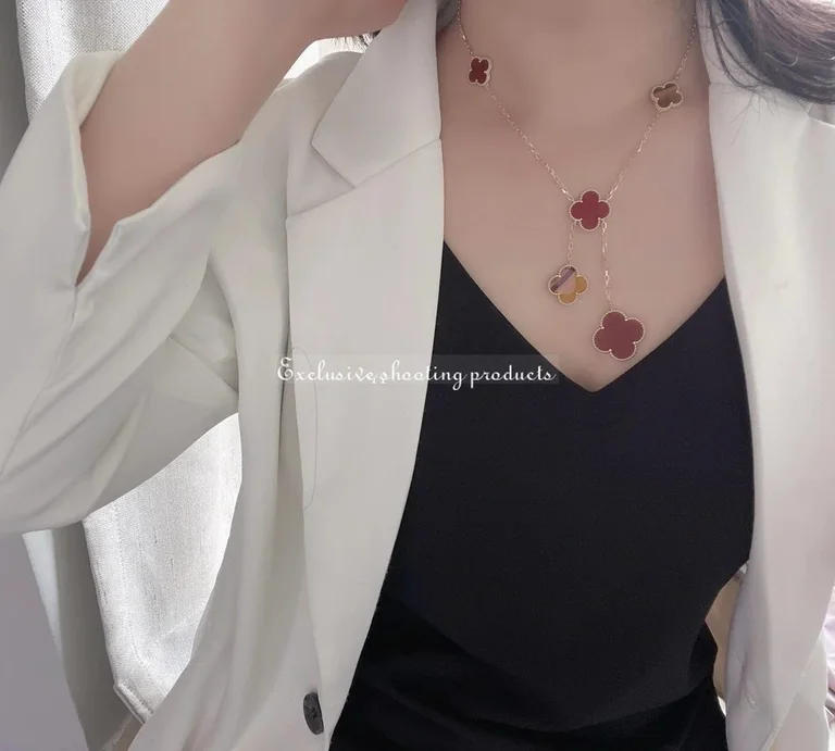 Van Cleef & Arpels VCARN5JP00 Magic Alhambra necklace 6 motifs Yellow gold Carnelian Tiger Eye necklace 5