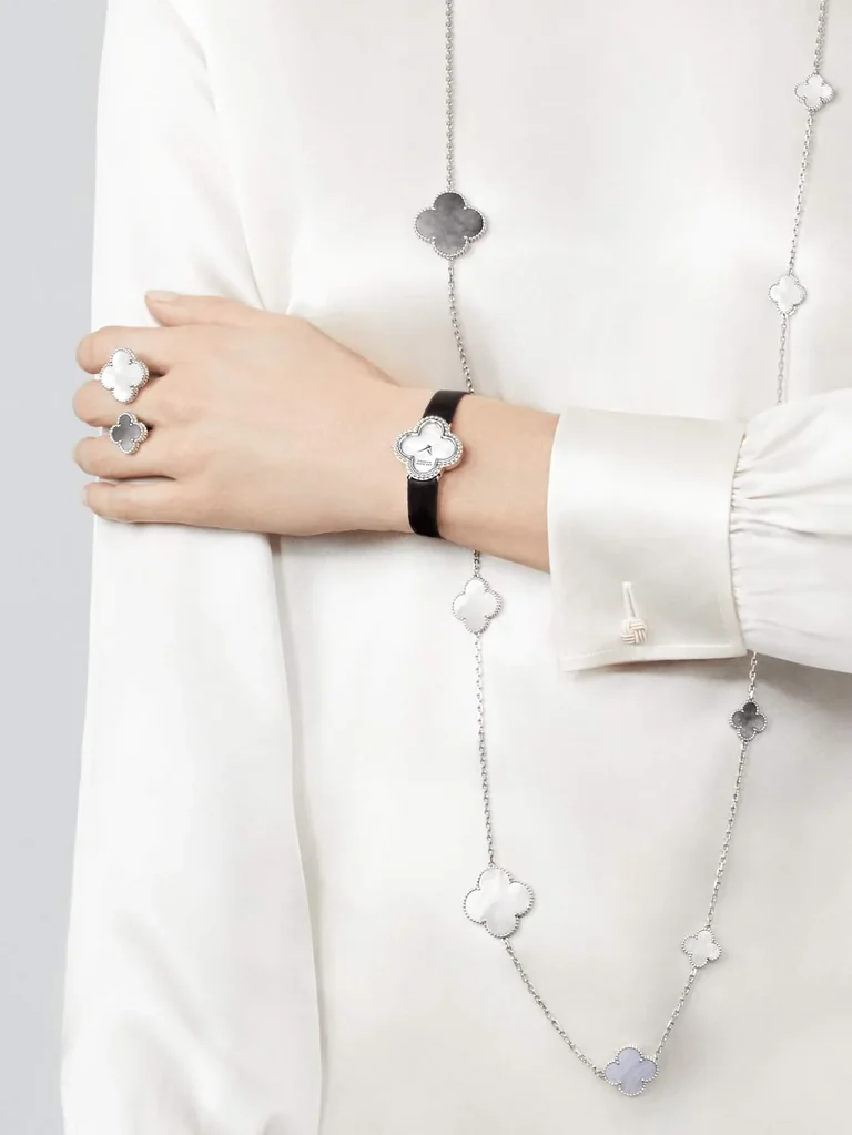 Van Cleef & Arpels VCARN19000 Magic Alhambra long necklace 16 motifs White gold Chalcedony Mother-of-pearl necklace 7