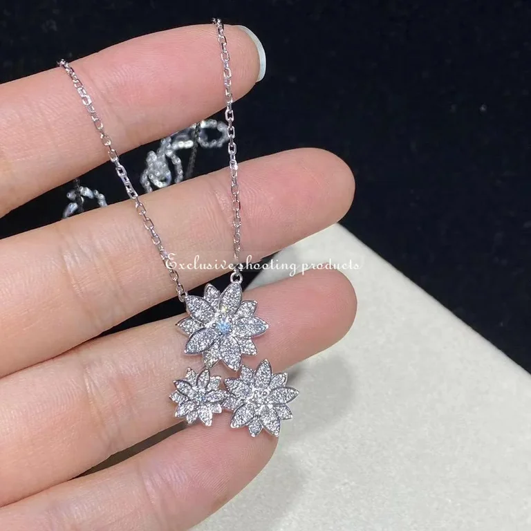 Van Cleef & Arpels VCARP7TG00 Lotus pendant 3 flowers White gold Diamond Necklace 3