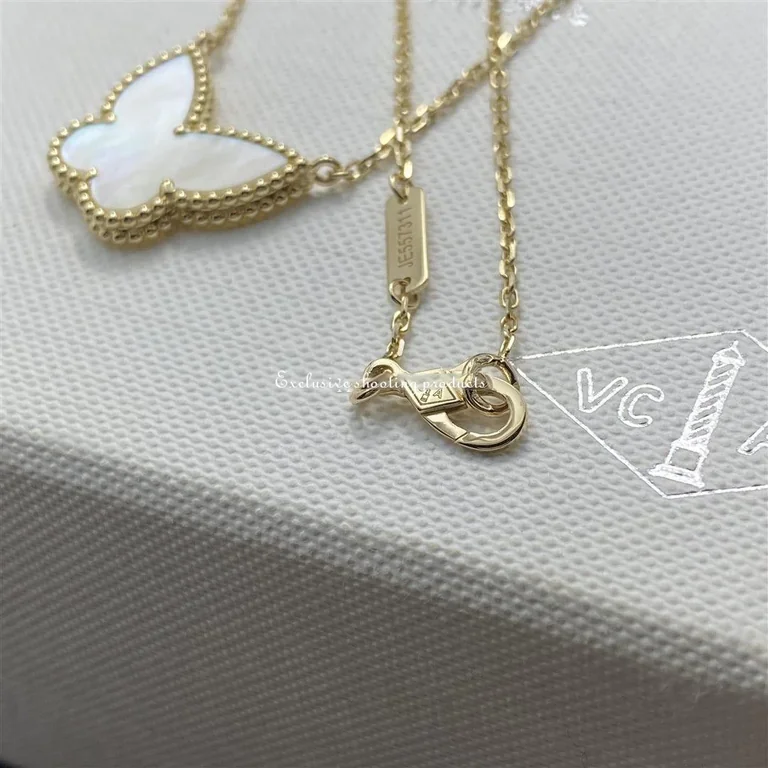 Van Cleef & Arpels VCARD99500 Lucky Alhambra butterfly pendant Yellow gold Mother-of-pearl pendant 5