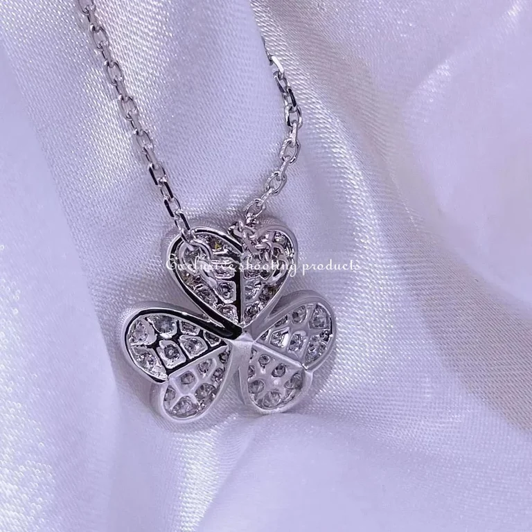 Van Cleef & Arpels VCARD31800 Frivole pendant small model White gold Diamond Necklace 4
