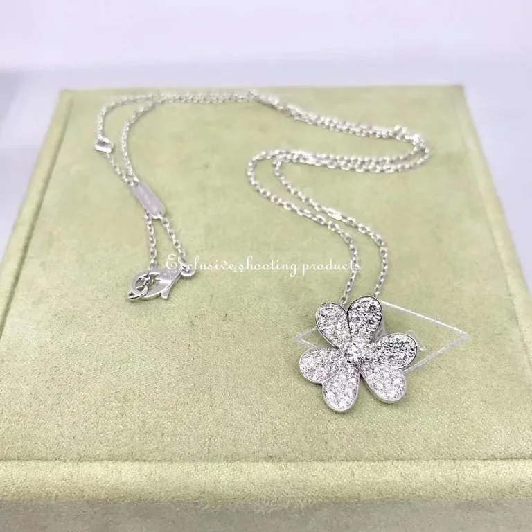 Van Cleef & Arpels VCARD31800 Frivole pendant small model White gold Diamond Necklace 2