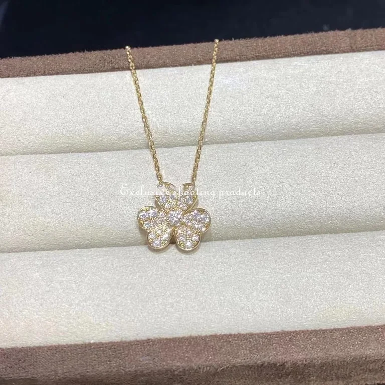 Van Cleef & Arpels VCARP2V100 Frivole pendant small model Yellow gold Diamond Necklace 6