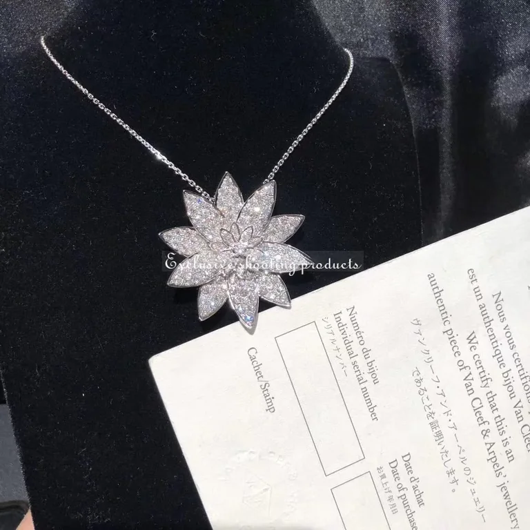 Van Cleef & Arpels VCARO6P70 Lotus clip pendant large model White gold Diamond Necklace 7