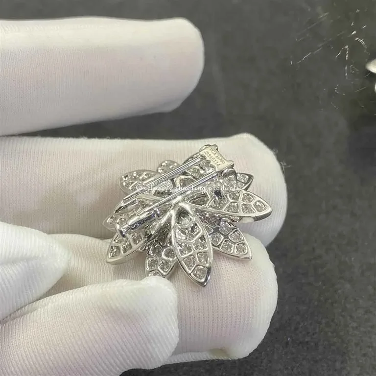 Van Cleef & Arpels VCARO6P800 Lotus clip pendant medium model White gold Diamond Necklace 8