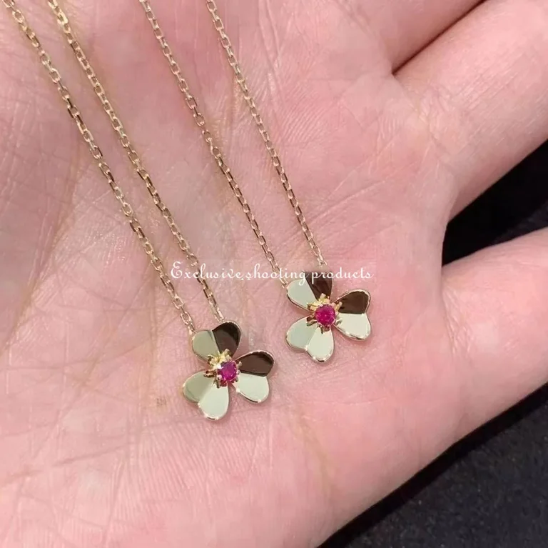 Van Cleef & Arpels Frivole pendant mini model Valentine?s Limited Edition Gold and Ruby Necklace 4