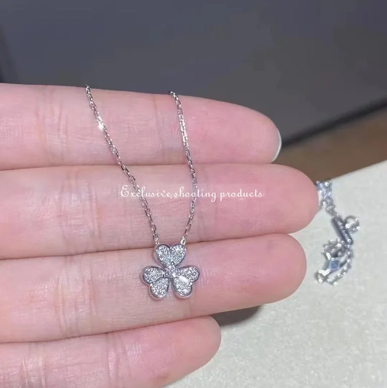 Van Cleef & Arpels VCARP3W300 Frivole pendant mini model White gold Diamond Necklace 5