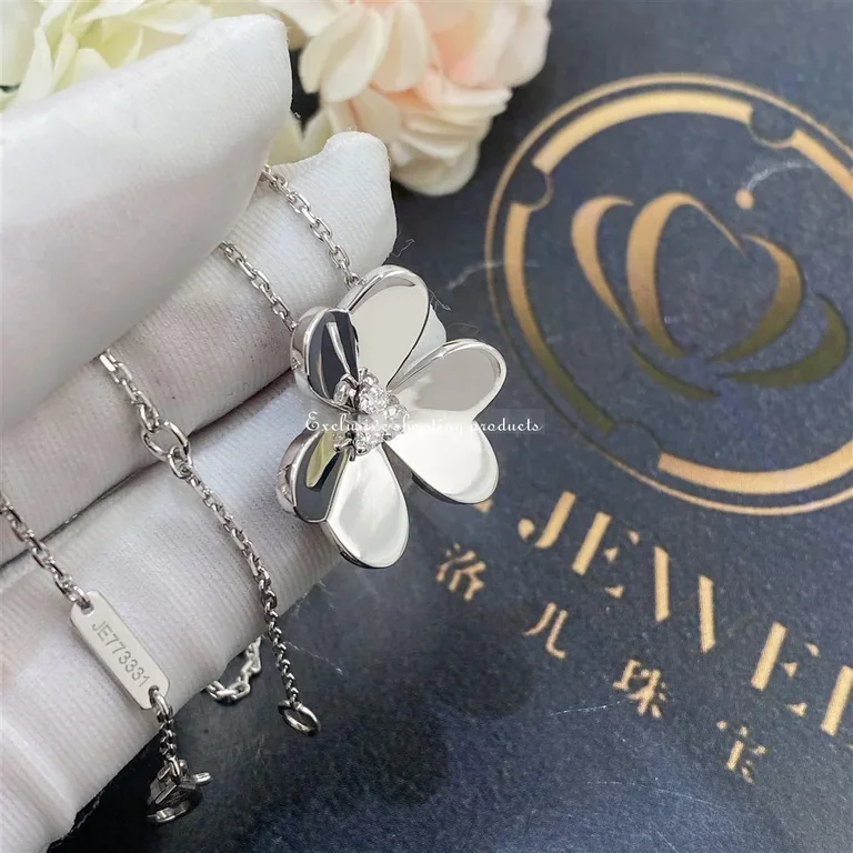 Van Cleef & Arpels VCARD25300 Frivole pendant large model White gold Diamond Necklace 6