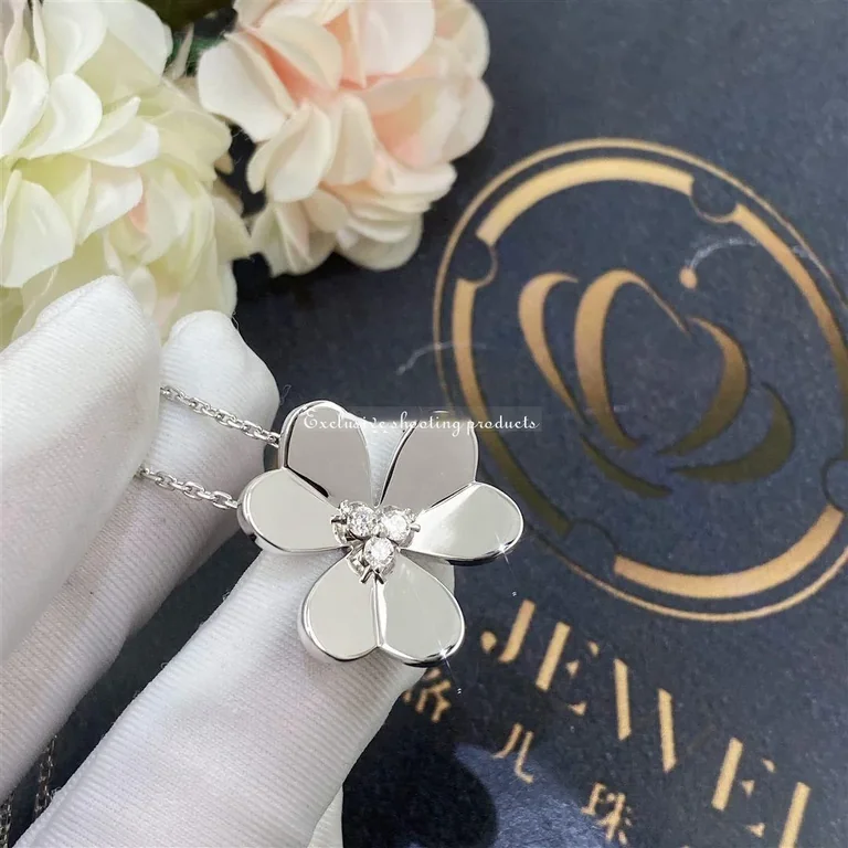 Van Cleef & Arpels VCARD25300 Frivole pendant large model White gold Diamond Necklace 2