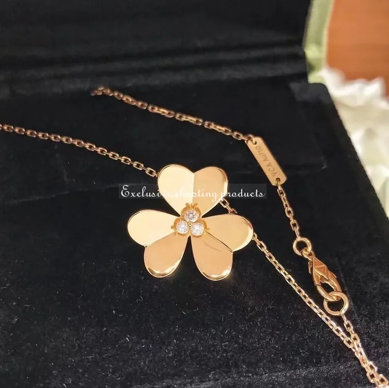 Van Cleef & Arpels VCARC96800 Frivole pendant large model Yellow gold Diamond Necklace 7