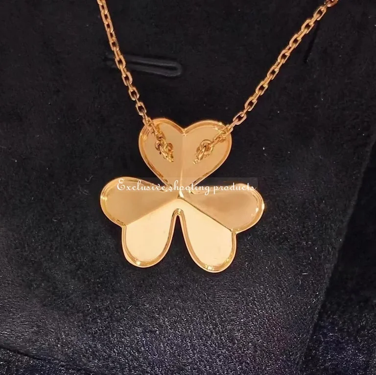 Van Cleef & Arpels VCARC96800 Frivole pendant large model Yellow gold Diamond Necklace 2