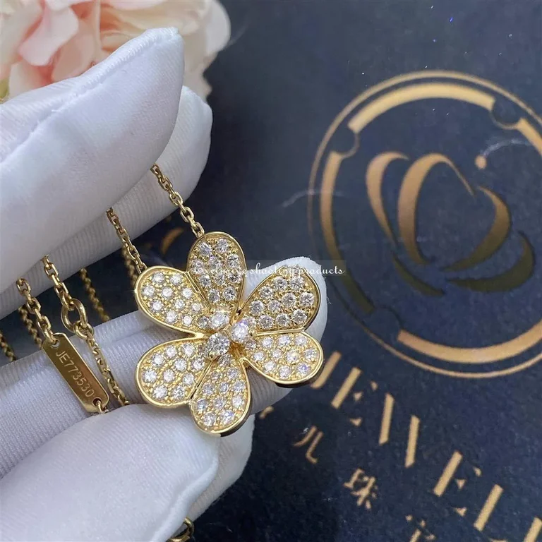 Van Cleef & Arpels VCARP0J700 Frivole pendant large model Yellow gold Diamond Necklace 4