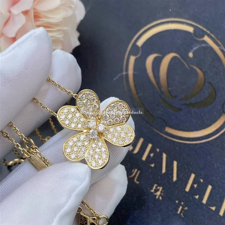 Van Cleef & Arpels VCARP0J700 Frivole pendant large model Yellow gold Diamond Necklace 2