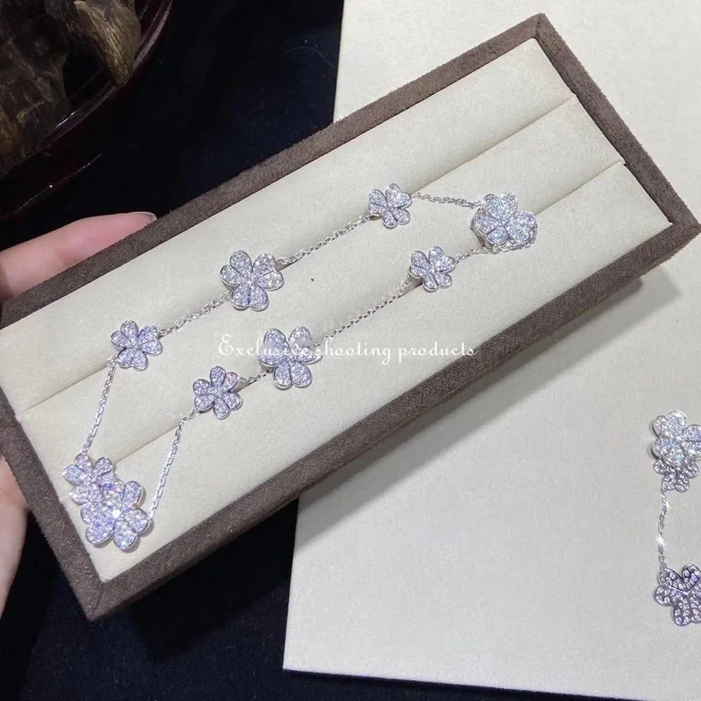 Van Cleef & Arpels VCARN25400 Frivole necklace 9 flowers White gold Diamond necklace 14