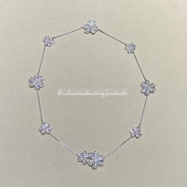 Van Cleef & Arpels VCARN25400 Frivole necklace 9 flowers White gold Diamond necklace 2