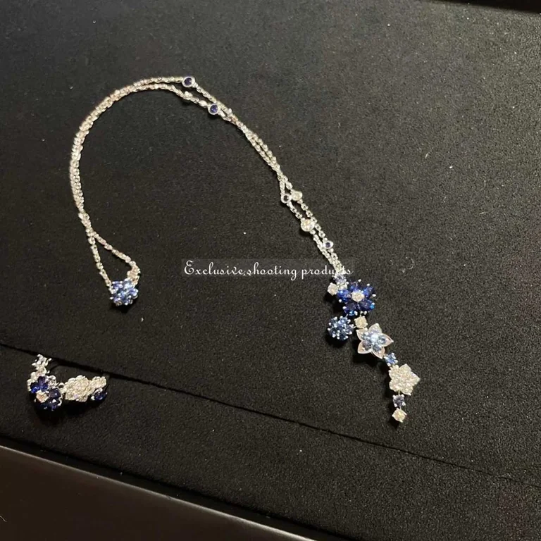 Van Cleef & Arpels VCARP05J00 Folie des Prés pendant White gold Diamond Sapphire Necklace 10