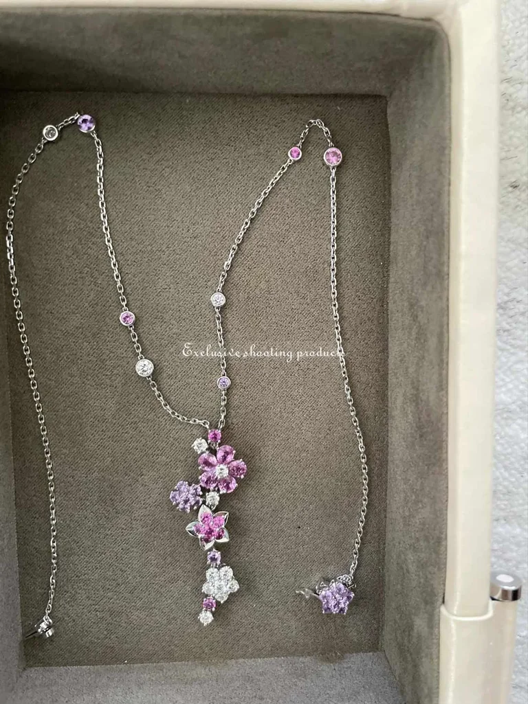 Van Cleef & Arpels Folie des Prés VCARP05L00 pendant White gold Diamond Sapphire Necklace 11