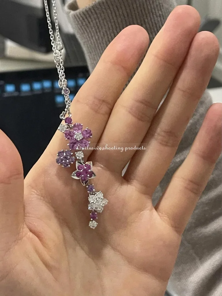 Van Cleef & Arpels Folie des Prés VCARP05L00 pendant White gold Diamond Sapphire Necklace 5