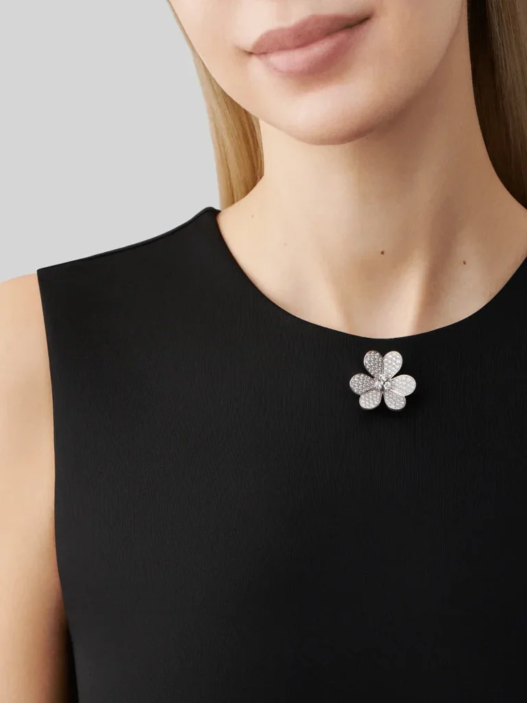 Van Cleef & Arpels VCARP6L600 Frivole clip pendant very large model White gold Diamond Necklace 6
