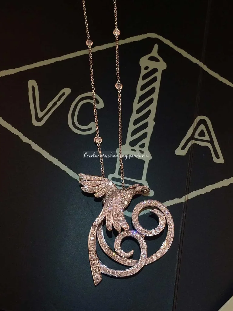 Van Cleef & Arpels Fauna Oiseaux De Paradis VCARN5PD00 Color Sapphires Necklace 2