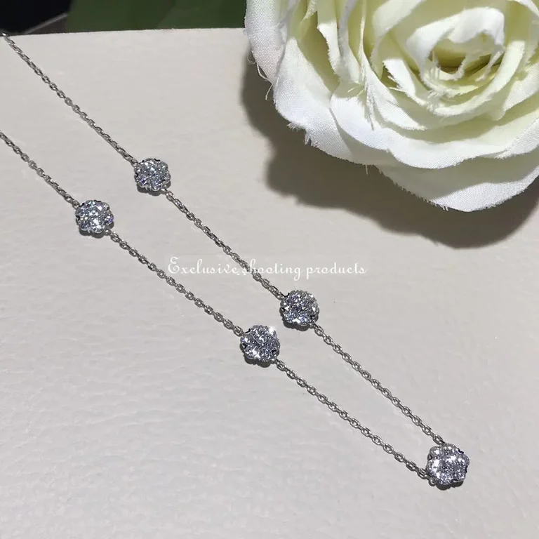 Van Cleef & Arpels VCARA47600 Fleurette necklace 5 flowers large model White gold Diamond 8