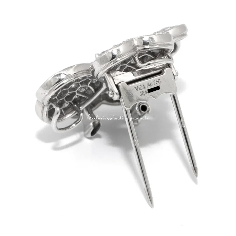 Van Cleef & Arpels CosmosVCARO64900-1 Large Model clip pendant White gold 3
